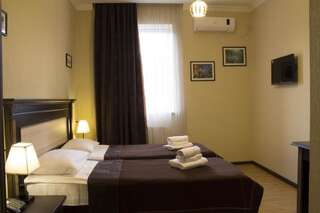 Отель Kope Hotel Тбилиси Стандартный двухместный номер с 1 кроватью или 2 отдельными кроватями-3